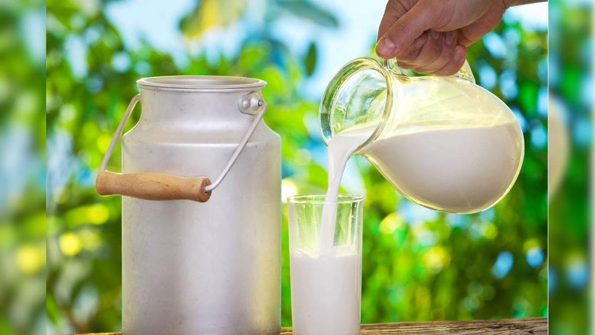 Milk | குழந்தைகள் முதல் பெரியவர்கள் வரை... ஒருவர் ஒருநாளில் எவ்வளவு பால் குடிக்கலாம்? | லைஃப்ஸ்டைல் - News18 தமிழ்