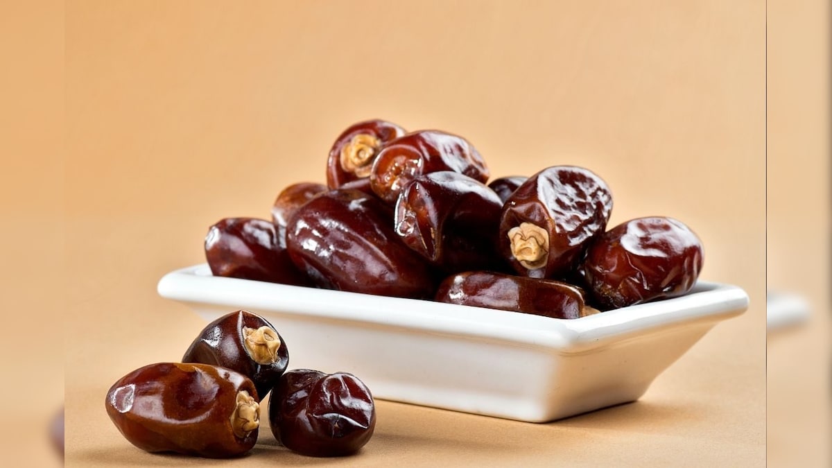 Dates Benefits | ரத்த சோகை முதல் டெஸ்டோஸ்டிரோன் உற்பத்தி வரை... பேரிச்சம்பழம் ஒளித்தி வைத்துள்ள 8 அசத்தல் நன்மைகள்! | லைஃப்ஸ்டைல் - News18 தமிழ்