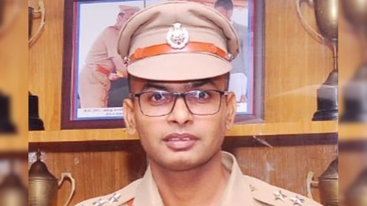 பல் பிடுங்கிய விவகாரம்; ஐபிஎஸ் பல்விர் சிங் வழக்கு விசாரணைக்கு தடை – உயர்நீதிமன்ற மதுரை கிளை | தமிழ்நாடு - News18 தமிழ்