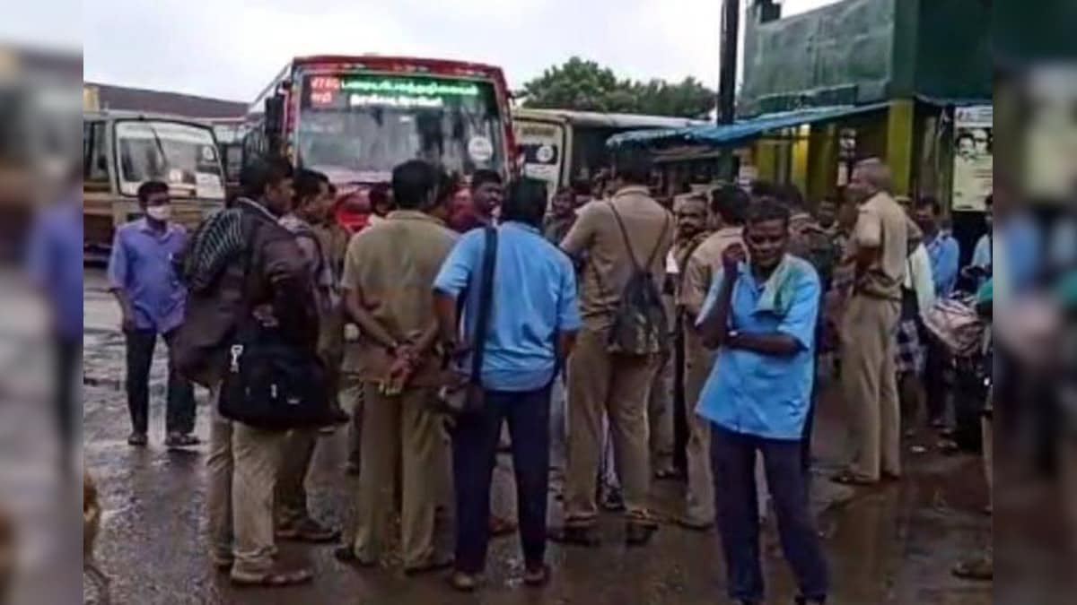 ஓய்வுபெற்ற போக்குவரத்துப் பணியாளர்களுக்கு ஹேப்பி நியூஸ்… ரூ. 860 கோடியை ஒதுக்கிய தமிழ்நாடு அரசு | தமிழ்நாடு - News18 தமிழ்