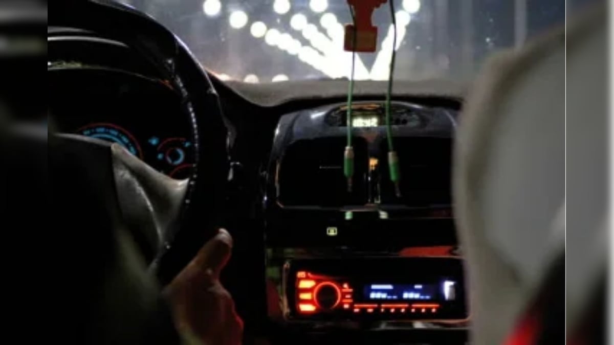 புதிய ரேபிடோ மோசடி: போலியான ஆப் மூலம் கட்டணத்தை உயர்த்திக் காட்டிய டாக்ஸி ஓட்டுநர்..! | ட்ரெண்டிங் - News18 தமிழ்