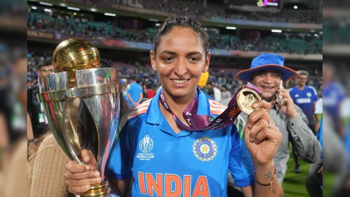 மகளிர் உலகக் கோப்பை வெற்றி... 36 வயதில் ஹர்மன்ப்ரீத் கவுர் செய்த சாதனை! | விளையாட்டு - News18 தமிழ்