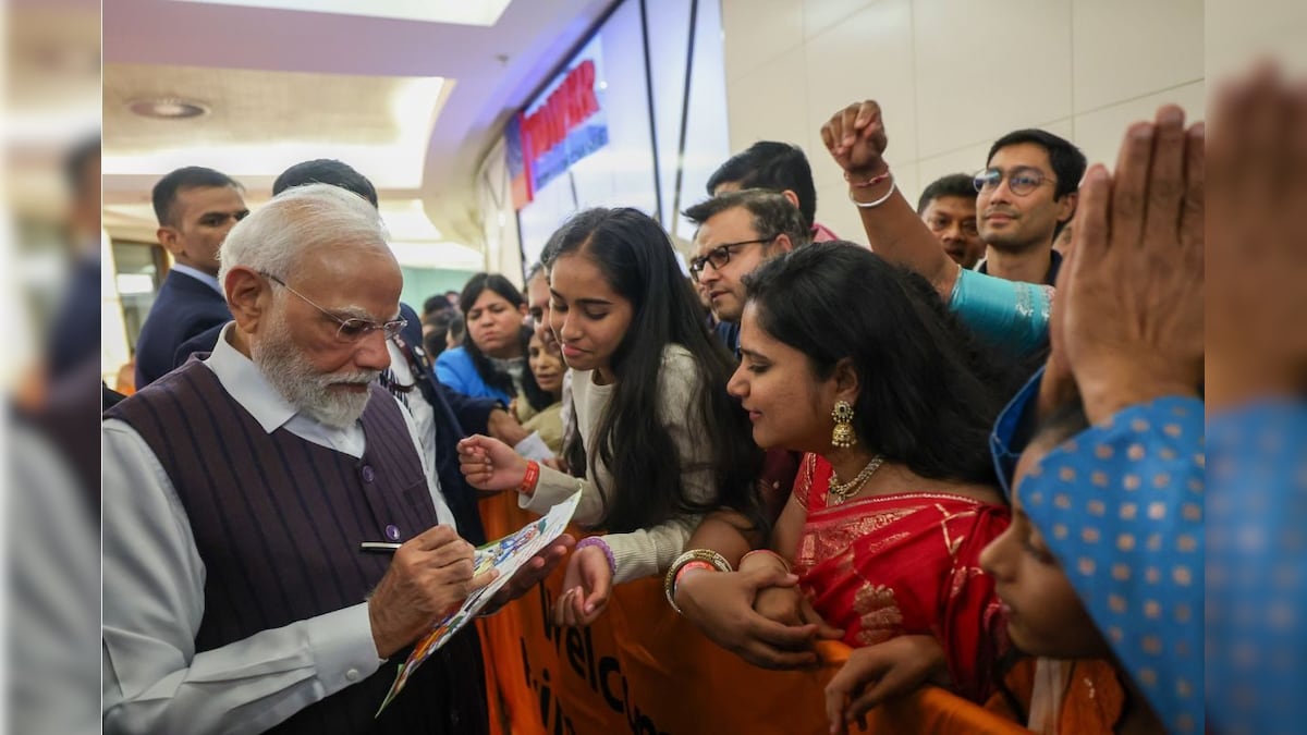 G20 தலைவர்கள் உச்சி மாநாடு.. தென் ஆப்ரிக்கா சென்ற பிரதமர் மோடிக்கு பராம்பரிய வரவேற்பு! | உலகம் - News18 தமிழ்