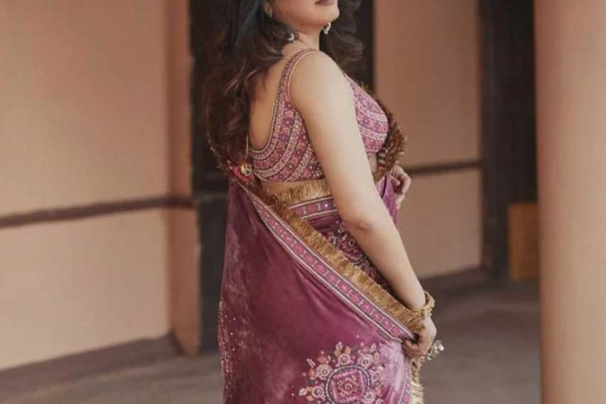 அன்று சூப்பர் ஸ்டார் நடிகருடன் ரொமான்ஸ்… இன்று அவருக்கே அம்மா.. யார்?