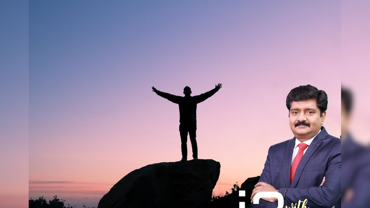 i3 with KS | பெரிதினும் பெரிது கேள்... இந்த வாசகத்துக்கு உதாரணமாக திகழும் இளம் சாதனையாளரின் கதை! | தமிழ்நாடு - News18 தமிழ்