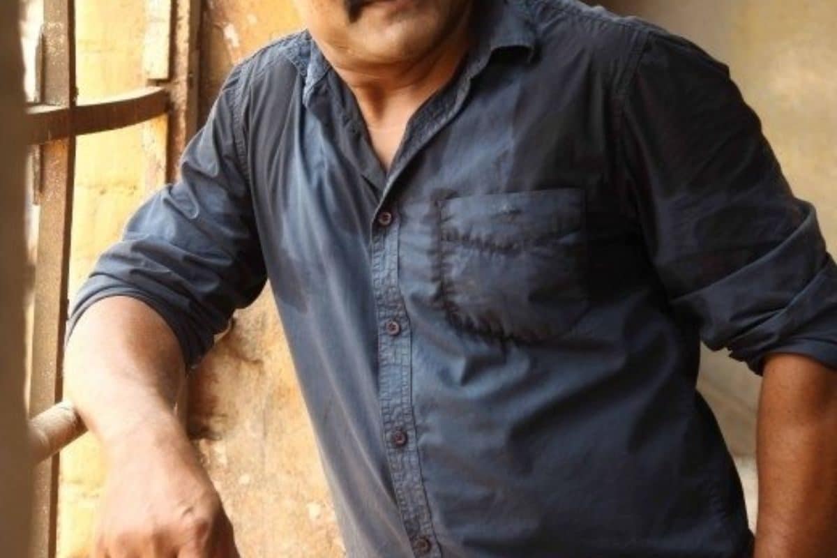 அன்று ஆட்டோ ஓட்டுநர்… இன்று பிரபல நடிகர்.. யார் இவர் தெரியுமா?