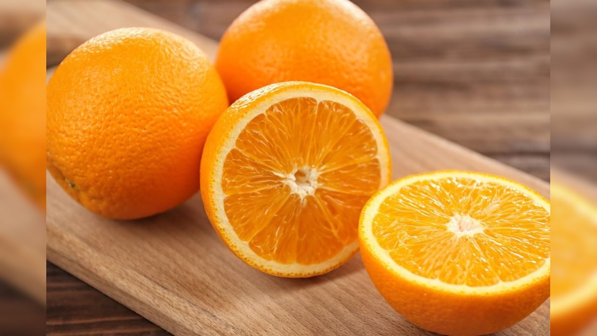 ஆரஞ்சு பழத்தை இந்த நேரத்தில் மட்டும்தான் சாப்பிடனும்.. ஏன் தெரியுமா..? | லைஃப்ஸ்டைல் - News18 தமிழ்