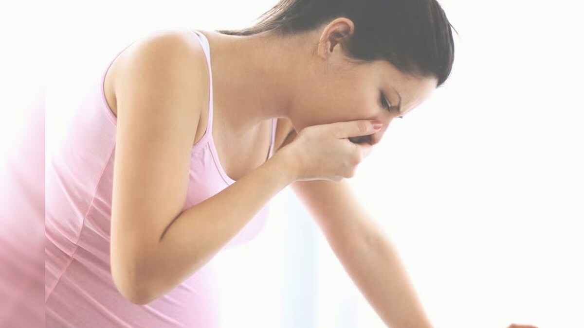 கர்ப்ப காலத்தில் இந்த 8 அறிகுறிகளை அசாதாரணமா எடுத்துக்கவே கூடாது..! | லைஃப்ஸ்டைல் - News18 தமிழ்