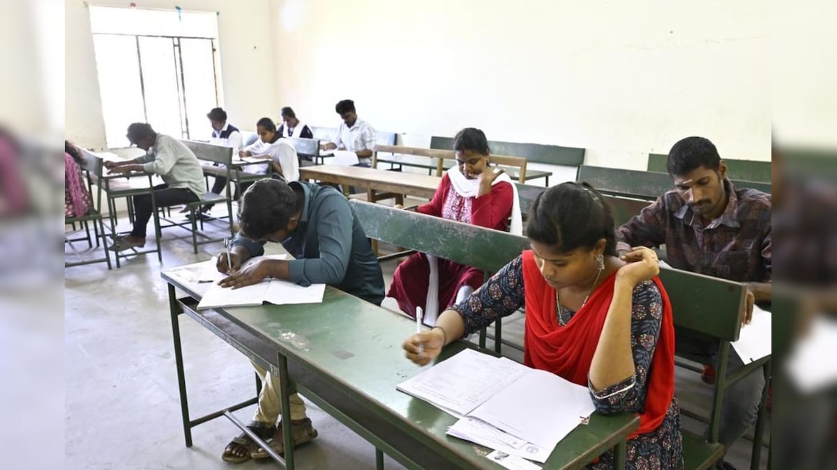 TNPSC Group 4 | குரூப் - 4 தேர்வு எழுதுவோருக்கு ஹேப்பி நியூஸ்.. டிஎன்பிஎஸ்சி வெளியிட்ட முக்கிய அறிவிப்பு! | வேலைவாய்ப்பு - News18 தமிழ்