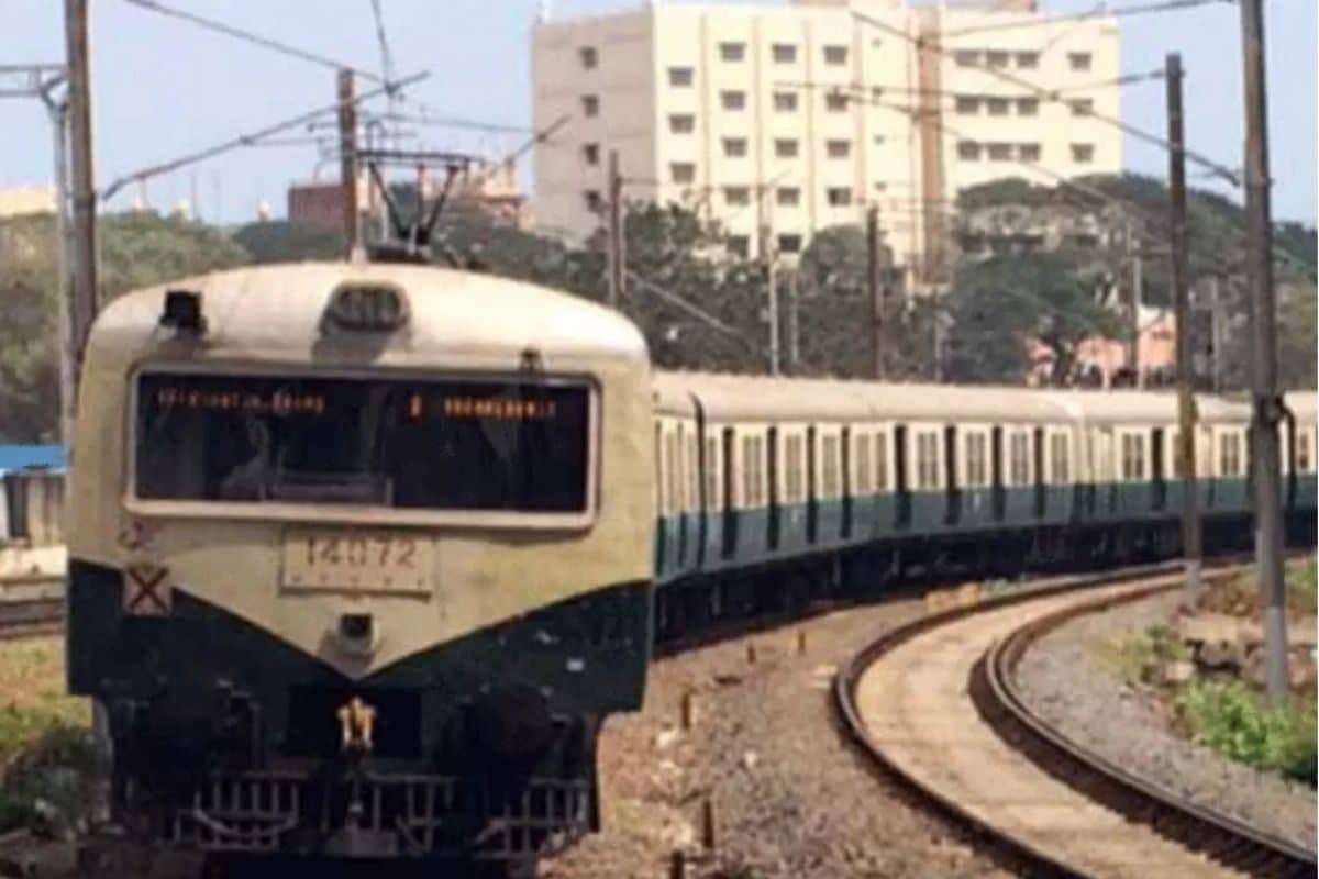 சென்னையில் ஞாயிற்றுக்கிழமை புறநகர் ரயில் சேவைகள் ரத்து