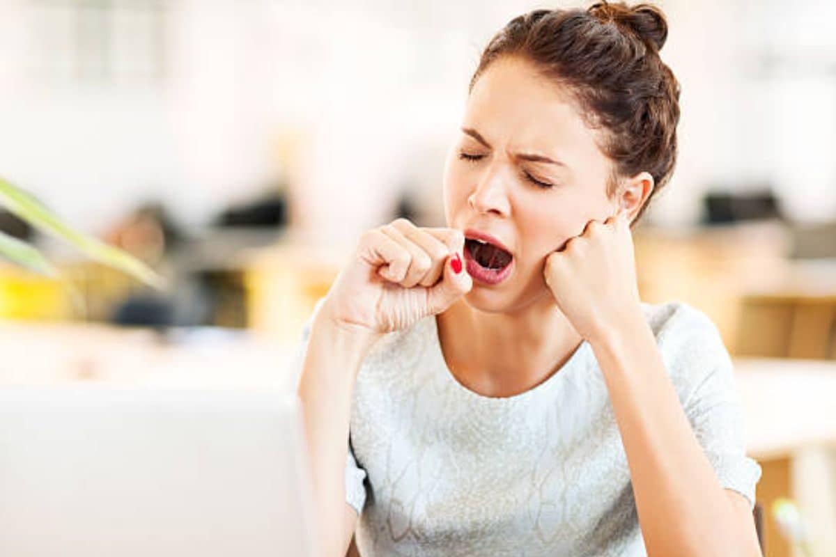 அடிக்கடி கொட்டாவி வருவதும் ஆபத்துதான்..எச்சரிக்கும் உடல்நல பிரச்சனைகள்