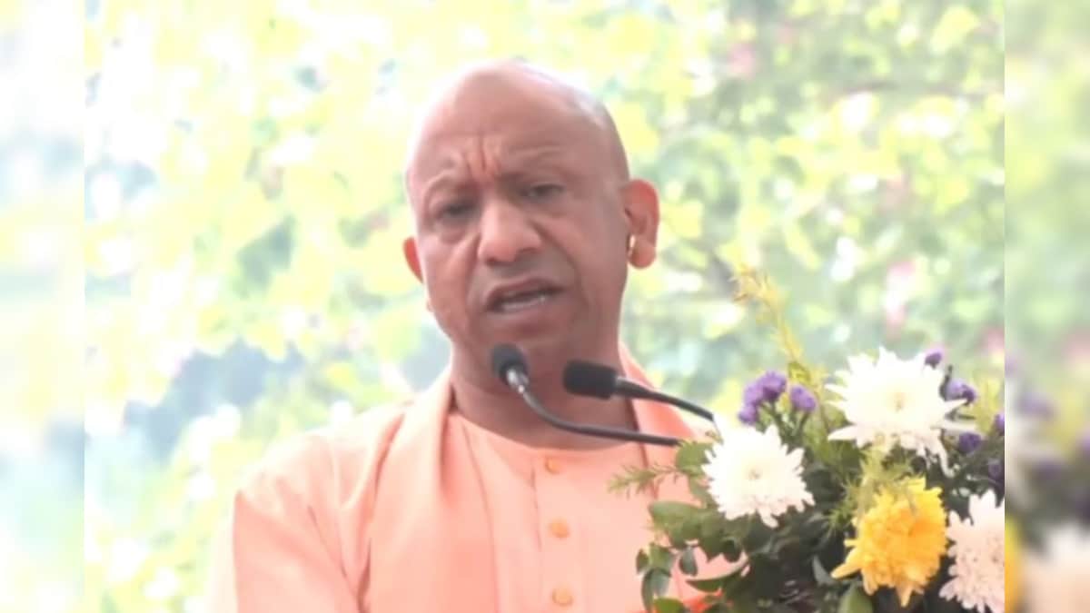 “பள்ளிகளில் இனி கட்டாயம் இந்தப் பாடல் பாட வேண்டும்..” – உத்தரப்பிரதேச முதலமைச்சர் யோகி ஆதித்யநாத் | இந்தியா - News18 தமிழ்