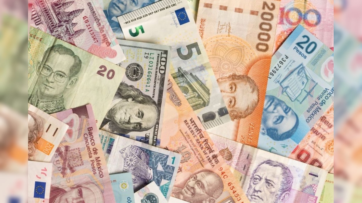 உலகிலேயே மிகவும் சக்தி வாய்ந்த நாணயம் எது? இந்தியாவின் ரூ.30,000 அங்கு எவ்வளவு தெரியுமா? | வணிகம் - News18 தமிழ்