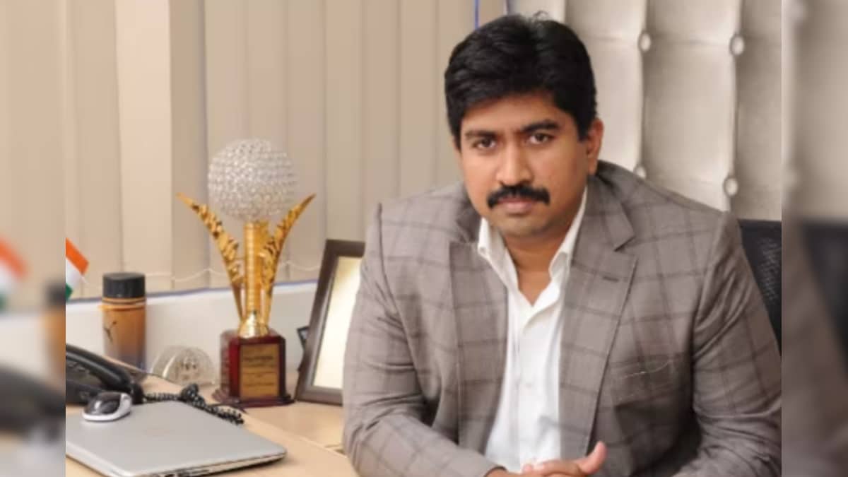 நிறுவன பணியாளர்கள் 1,000 பேரை லண்டனுக்கு சுற்றுலா அனுப்பிய முதலாளி...! என்ன காரணம் தெரியுமா...? | ட்ரெண்டிங் - News18 தமிழ்