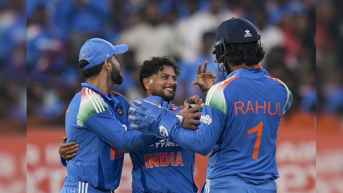 Ind vs SA | பிரசித் கிருஷ்ணா, குல்தீப் அபார பந்துவீச்சு... இந்திய அணிக்கு 271 ரன்கள் இலக்கு நிர்ணயத்த தென்னாப்பிரிக்கா | விளையாட்டு - News18 தமிழ்