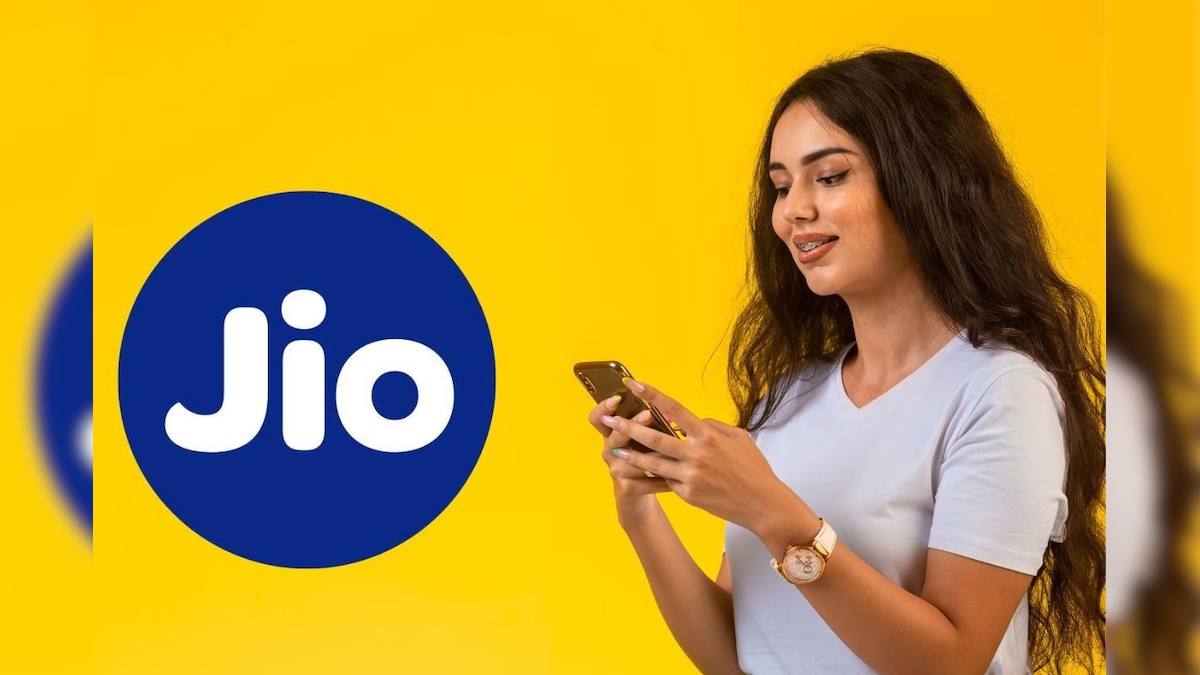 மொபைலுக்கு ரீசார்ஜ் பண்ண போறீங்களா? அதுக்கு முன்னாடி இந்த 2 ஜியோ ப்ளான்களை தெரிஞ்சிக்கோங்க.. | தொழில்நுட்பம் - News18 தமிழ்