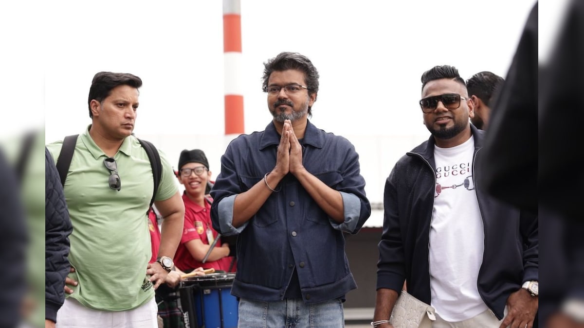 Vijay | ‘ஜனநாயகன்’ இசை விழா... ரசிகர்களுக்காக.. கடைசி மேடையில் விஜய் தரும் பெரிய சர்ப்ரைஸ் - என்ன தெரியுமா? | பொழுதுபோக்கு - News18 தமிழ்