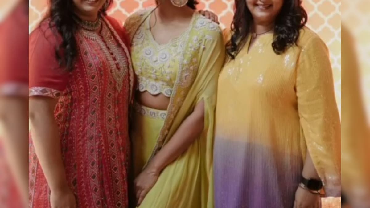 அம்மா தமிழ் சினிமாவின் சூப்பர் ஹிட் நாயகி.. மகள்கள் இருவரும் ஜொலிக்க முடியாத சோகம்... யார் இவர்கள்? | பொழுதுபோக்கு - News18 தமிழ்