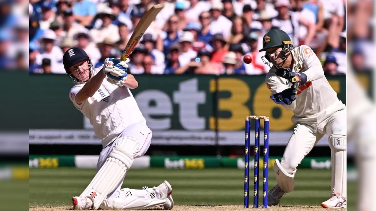 இங்கிலாந்து 14 ஆண்டுகளுக்கு பிறகு சொந்த மண்ணில் ஆஸ்திரேலியாவை வீழ்த்தியது | விளையாட்டு - News18 தமிழ்