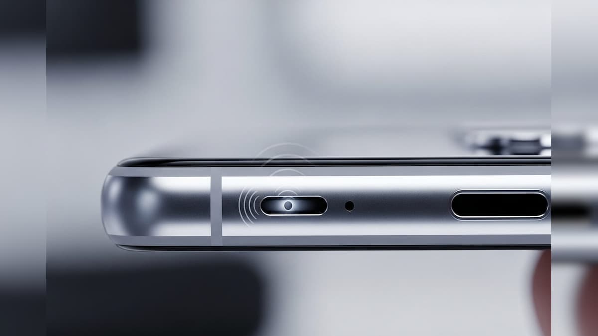 உங்க மொபைல் போனில் இந்த சிறிய துளை இருப்பதைப் பார்த்திருக்கீங்களா...? அது எதற்காக தெரியுமா...? | தொழில்நுட்பம் - News18 தமிழ்