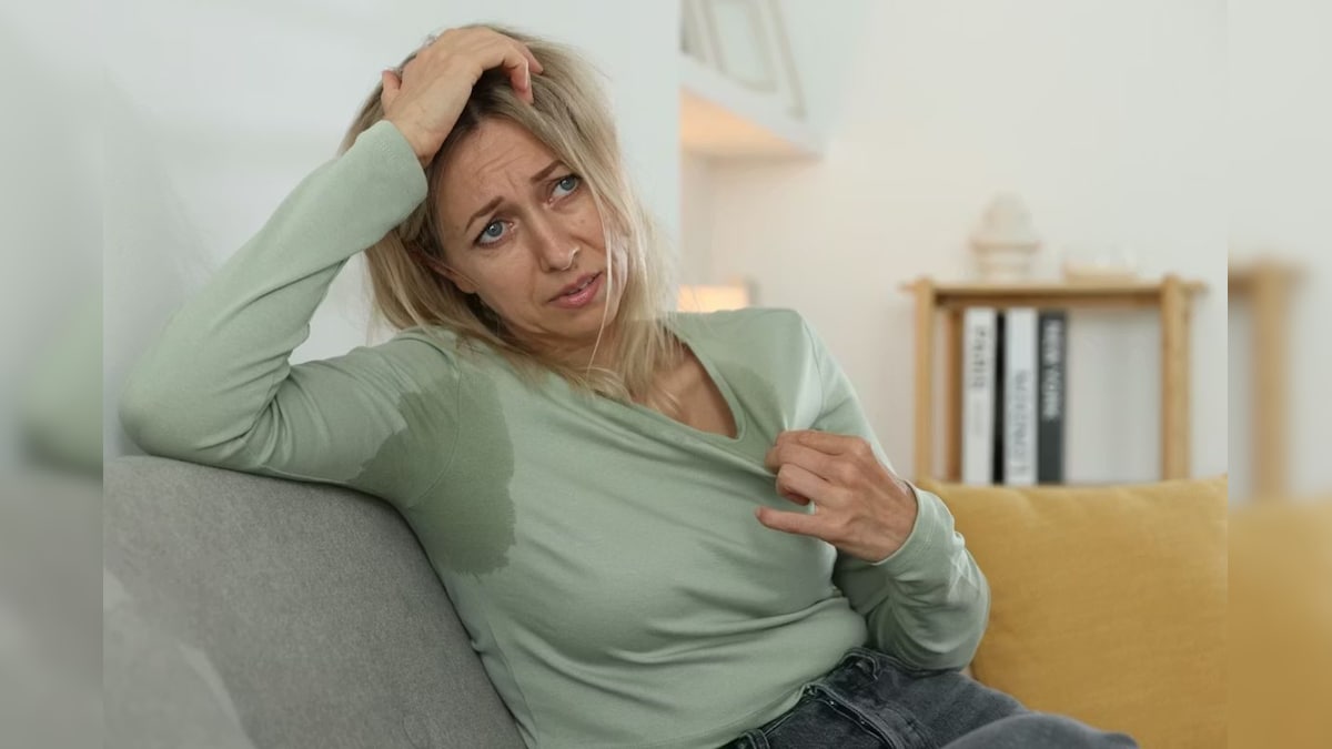 ஹார்மோன் மாற்றங்கள் டூ கேன்சர் அபாயம்.. மெனோபாஸ் குறித்து பெண்கள் தெரிந்துக்கொள்ள வேண்டியவை..! | லைஃப்ஸ்டைல் - News18 தமிழ்