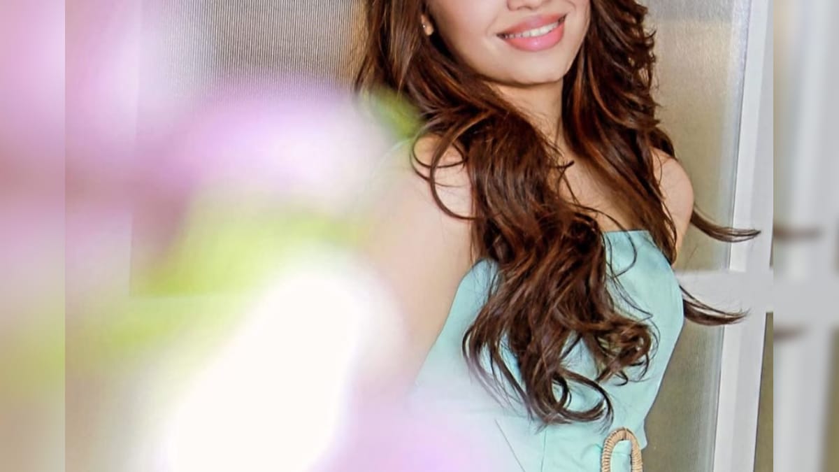 2 ஆண்டுகளாக தமிழில் எந்த படமும் இல்லை.. தற்போது ஒரே மாதத்தில் 3 படங்கள்.. யார் இந்த நடிகை?  | பொழுதுபோக்கு - News18 தமிழ்