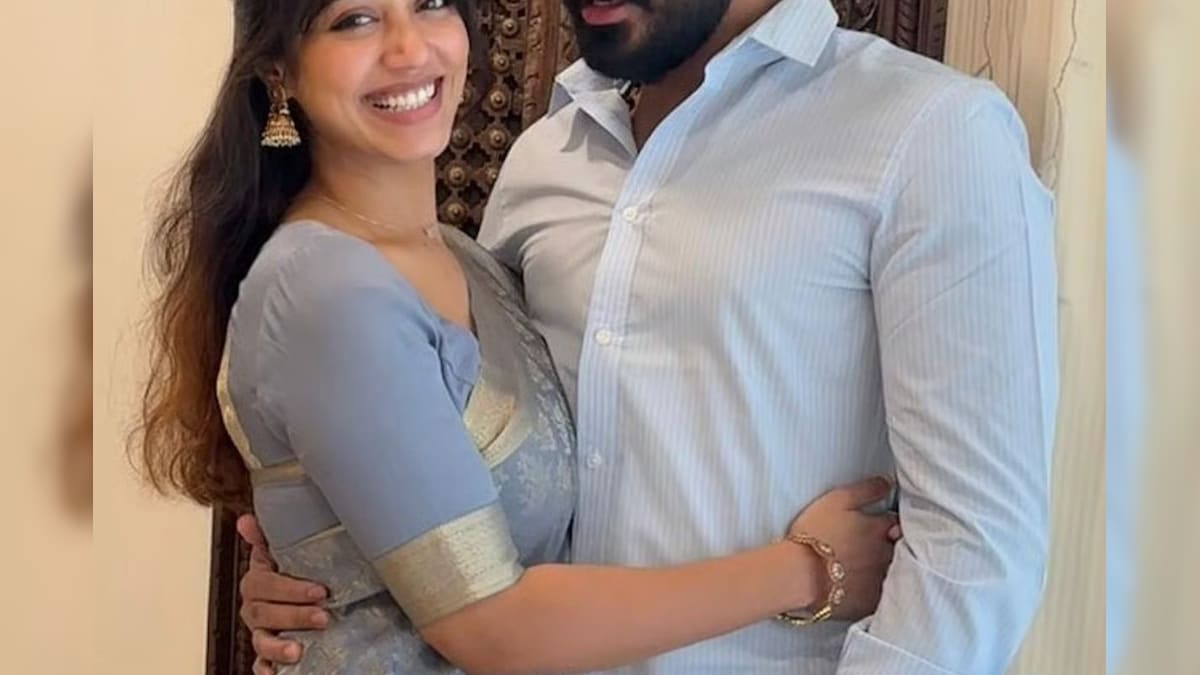 Actress | திருமணம் ரத்து…? காதலரை இன்ஸ்டாவில் பின்தொடர்வதை நிறுத்திய நடிகை நிவேதா பெத்துராஜ்!  | பொழுதுபோக்கு - News18 தமிழ்