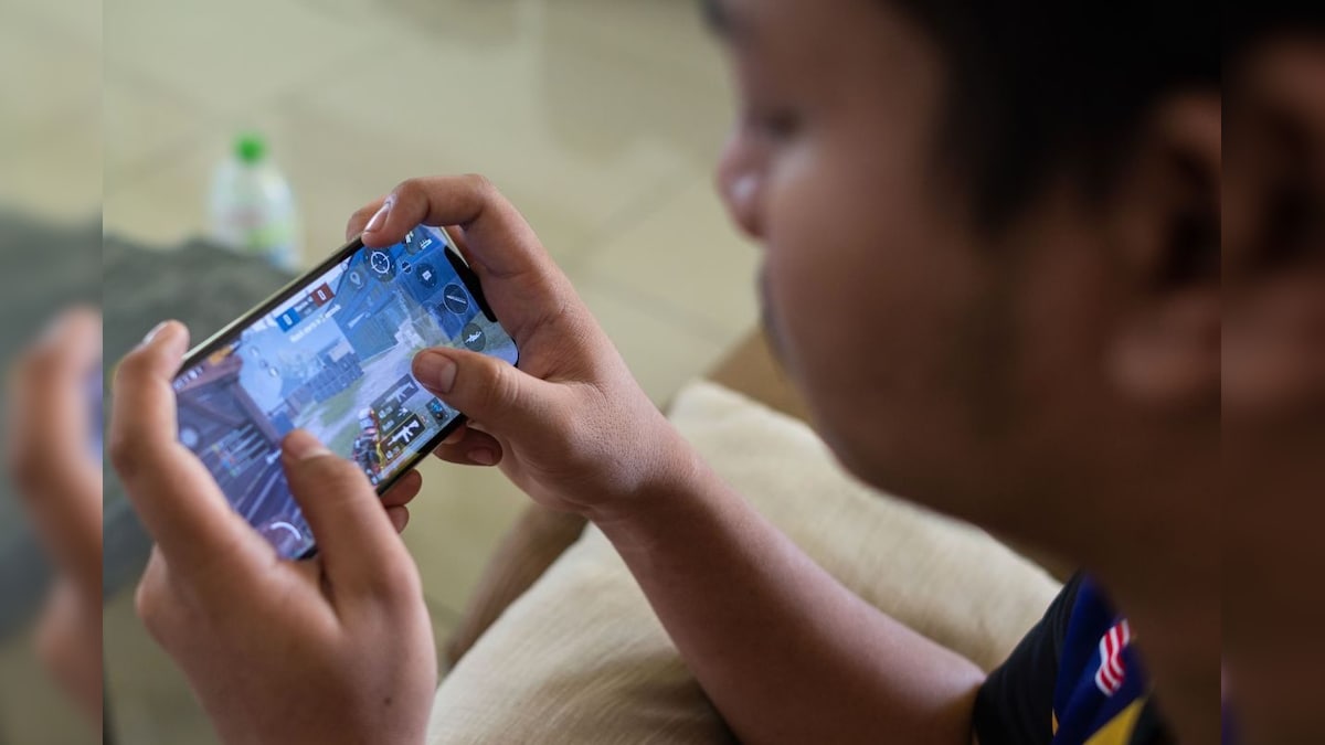 பிள்ளைகளின் உயிருக்கே உலை வைக்கும் ஆன்லைன் விளையாட்டுகள்.. பெற்றோர் உஷார்! | லைஃப்ஸ்டைல் - News18 தமிழ்
