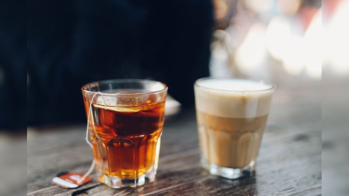 டீ அல்லது காபி: எலும்புகளை வலுப்படுத்த எது சிறந்தது..? | லைஃப்ஸ்டைல் - News18 தமிழ்