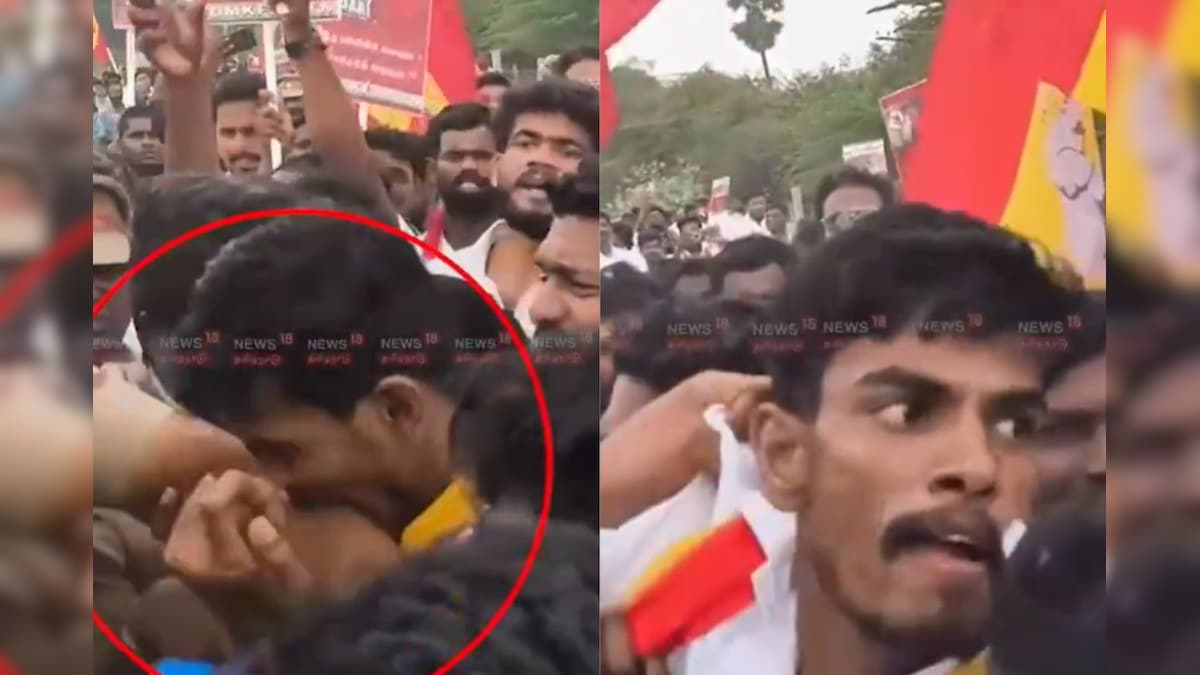 போராட்டத்தில் போலீஸ் கையை கடித்த தவெக தொண்டர்… வைரலாகும் வீடியோ | தமிழ்நாடு - News18 தமிழ்