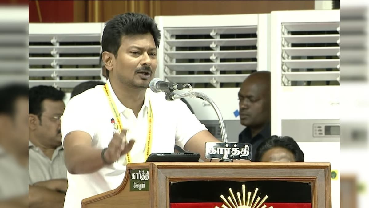 கணக்கு காட்டும் கூட்டமல்ல.. எதிரிகளின் கணக்கை சுக்கு நூறாக்கும் கூட்டம் - உதயநிதி ஸ்டாலின் | தமிழ்நாடு - News18 தமிழ்