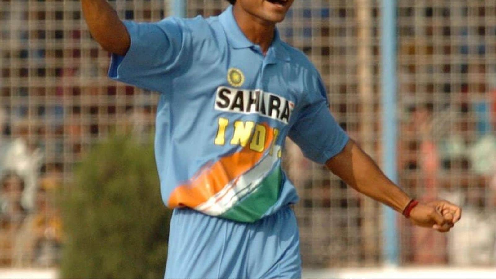 6 நாட்கள்... 4 போட்டிகள் மட்டுமே கிரிக்கெட் கெரியர்... இந்தியா ஹீரோவாக கொண்டாடிய வீரர் யார் தெரியுமா? | விளையாட்டு போட்டோகேலரி - News18 தமிழ்