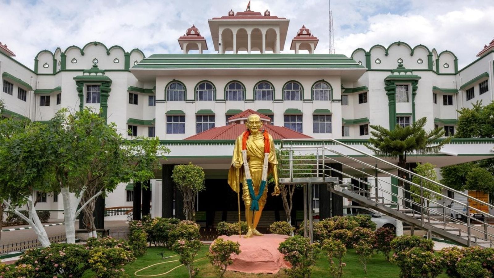 திருப்பரங்குன்றம் தீபத்தூண் விவகாரம்.. நீதிமன்றத்தில் நிபந்தனையற்ற மன்னிப்பு கேட்ட தமிழ்நாடு அரசு! | தமிழ்நாடு செய்திகள் (Tamil Nadu News) - News18 தமிழ்