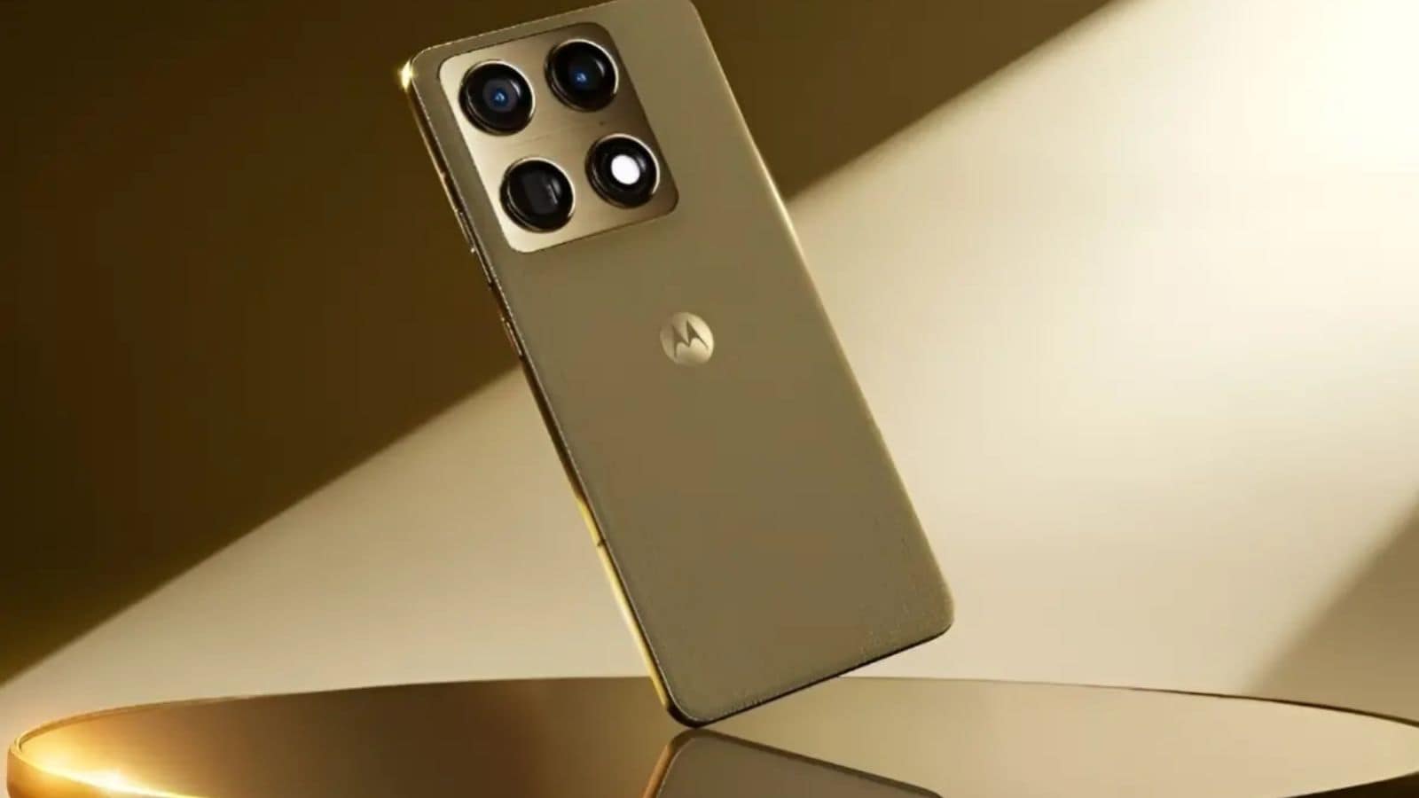 டிரிபிள் 50MP கேமராவுடன் இந்தியாவில் அறிமுகமான மோட்டோரோலா சிக்னேச்சர் மொபைல்...! விலை மற்றும் சிறப்பம்சங்கள்... | Technology News (தொழில்நுட்ப செய்திகள்) - News18 தமிழ்