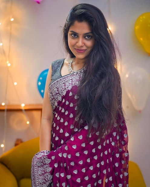 சர்ச்சையில் சிக்கிய பிரபல நடிகை டீனா