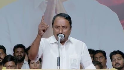 "தூங்குவோரின் காதில் சென்று விசில் அடிக்காதீங்க.." - தவெக தொண்டர்களுக்கு செங்கோட்டையன் அட்வைஸ்