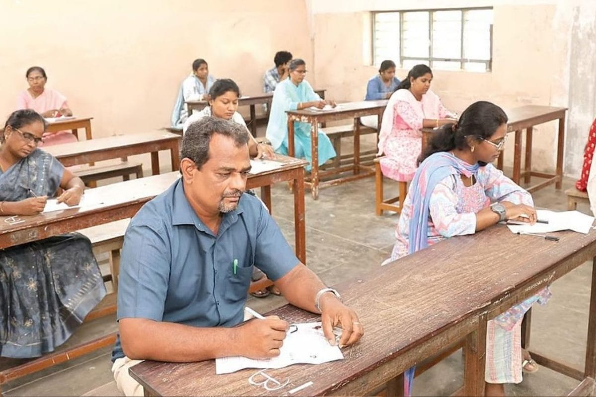 TET | ஆசிரியர்கள் இரண்டு ஆண்டுகளுக்குள்.. டெட் தேர்வு எழுதுவதில் புதிய மாற்றம்.. நீதிமன்றம் திட்டவட்டம்!