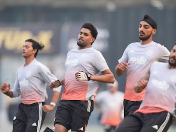 பயிற்சியின்போது இந்திய அணி