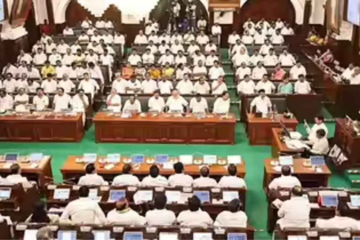 TN Election 2026:  சிட்டிங் எம்எல்ஏ-க்களை தண்டிக்கும் தமிழக வாக்காளர்கள்? ஷாக் கொடுக்கும் தரவுகள்