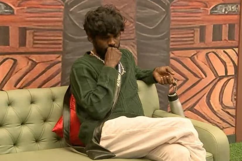  தொடர்ந்து 6 பேர் ஃபினாலேவிற்கு தகுதி பெற்ற நிலையில் வினோத் ரூ.18 லட்சத்துடன் பெட்டியை எடுத்து வெளியேறினார். அதே போல், சாண்ட்ரா எவிக்‌ஷன் செய்யப்பட்டார். கடைசியாக சபரி, விக்கல்ஸ் விக்ரம், அரோரா, திவ்யா ஆகிய 4 பேரும் ஃபைனலிஸ்டாக உள்ளனர்.