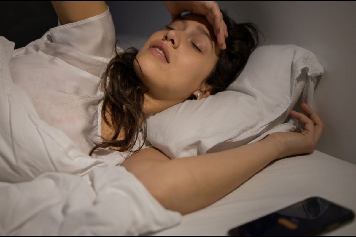 Disturbed Sleep | நள்ளிரவில் திடீர் திடீரென விழிப்பு வருகிறதா? சாதாரணமாக நினைக்காதீர்கள்...