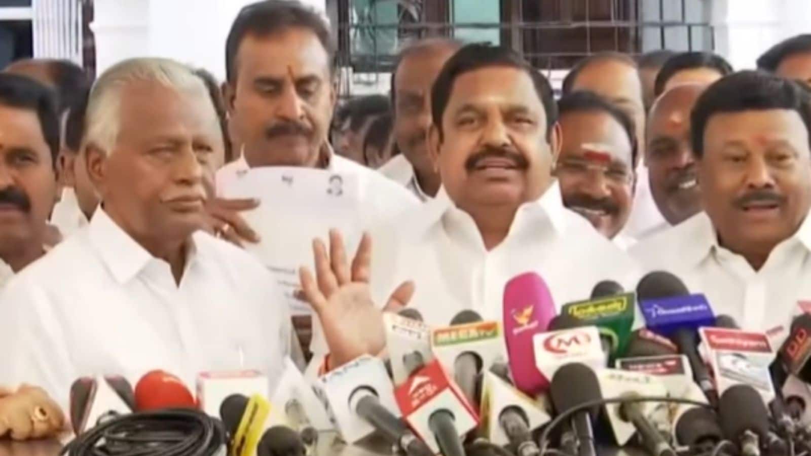 “தவறான செய்தியை வாசிக்கமாட்டேன் என்றே ஆளுநர் கூறியுள்ளார்” – எடப்பாடி பழனிசாமி | தமிழ்நாடு செய்திகள் (Tamil Nadu News) - News18 தமிழ்