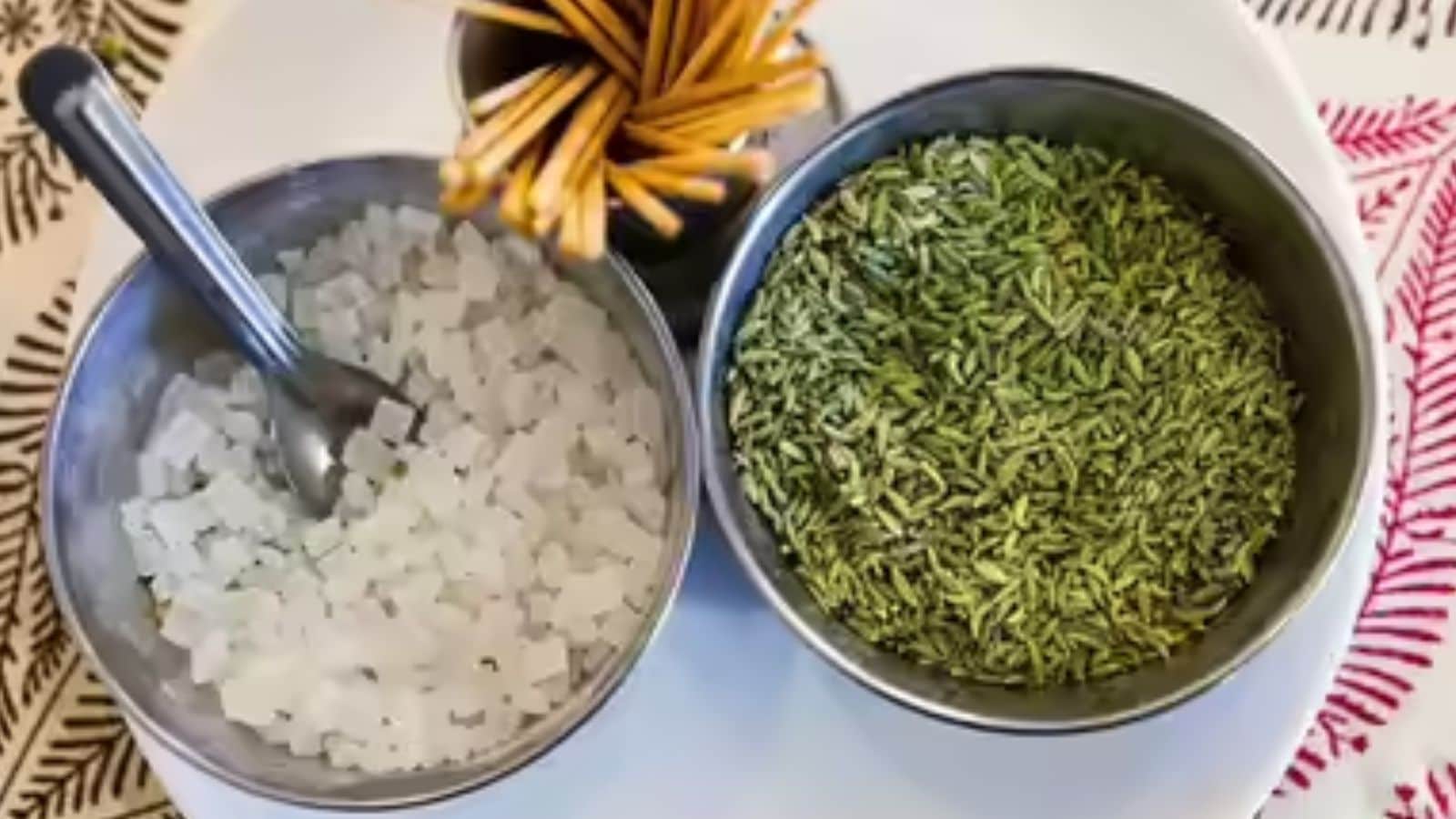 ஹோட்டல்களில் உணவுக்குப் பின் பெருஞ்சீரகம் கொடுக்க என்ன காரணம் தெரியுமா..? | லைப்ஸ்டைல் போட்டோகேலரி - News18 தமிழ்