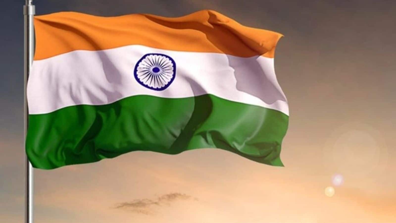 Republic Day 2026 | 1906 முதல் 1947 வரை... தேசிய கொடியின் மாற்றங்கள்... நீங்க பாத்திருக்கீங்களா? | இந்தியா போட்டோகேலரி - News18 தமிழ்