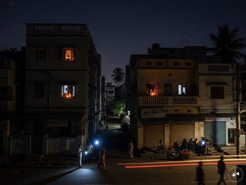 கிழக்கு முகப்பேர்: பன்னீர் நகர், திருவள்ளுவர் நகர், ஸ்பார்டன் நகர் மற்றும் அவென்யூ, கார்டன் அவென்யூ, மகிழ்ச்சி காலனி, கோல்டன் ஃபிளாட் மற்றும் காலனி, வெஸ்ட் எண்ட் காலனி, ஸ்ரீனிவாச நகர், சத்யா நகர், ஆபிசர்ஸ் காலனி, இளங்கோ நகர், மூர்த்தி நகர், குமாரன் நகர், டிவிஎஸ் காலனி மற்றும் அவென்யூ, கலெக்டர் நகர், ரேடியல் ஹவுஸ், ஜீவன் பீமா நகர், கிருஷ்ணா நகர். கிழக்கு முகப்பேர்: பன்னீர் நகர், திருவள்ளுவர் நகர், ஸ்பார்டன் நகர் மற்றும் அவென்யூ, கார்டன் அவென்யூ, மகிழ்ச்சி காலனி, கோல்டன் ஃபிளாட் மற்றும் காலனி, வெஸ்ட் எண்ட் காலனி, ஸ்ரீனிவாச நகர், சத்யா நகர், ஆபிசர்ஸ் காலனி, இளங்கோ நகர், மூர்த்தி நகர், குமாரன் நகர், டிவிஎஸ் காலனி மற்றும் அவென்யூ, கலெக்டர் நகர், ரேடியல் ஹவுஸ், ஜீவன் பீமா நகர், கிருஷ்ணா நகர்.