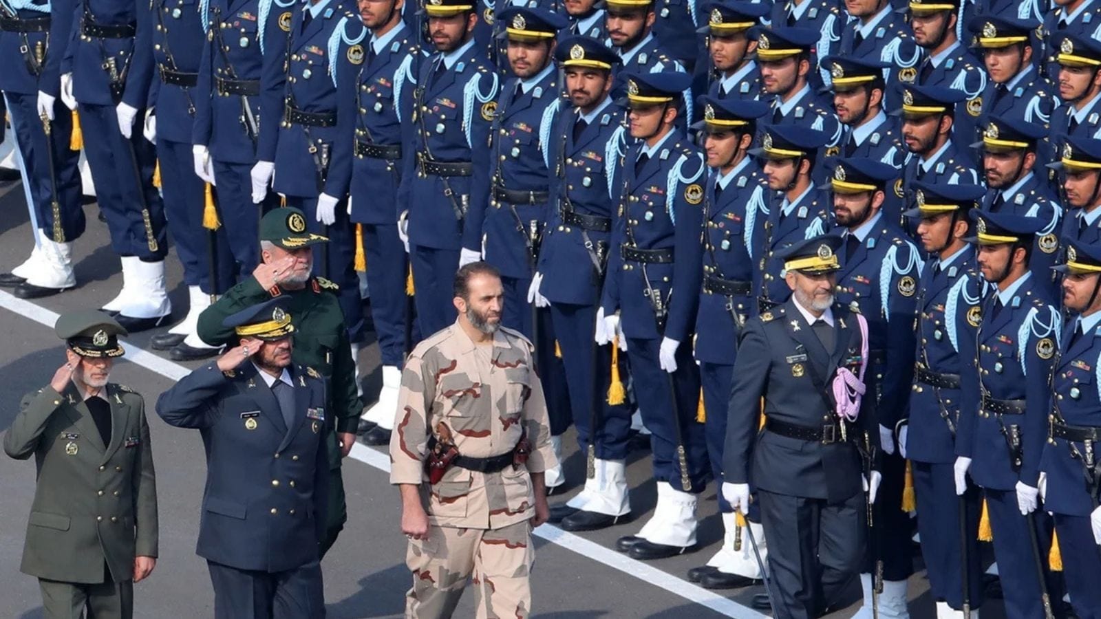 அல்-கொய்தா, ஹமாஸ் வரிசையில் ஈரான் ராணுவம்.. பயங்கரவாத பட்டியலில் சேர்க்க ஐரோப்பிய யூனியன் முடிவு | Trending News (ட்ரெண்டிங் செய்திகள்) - News18 தமிழ்