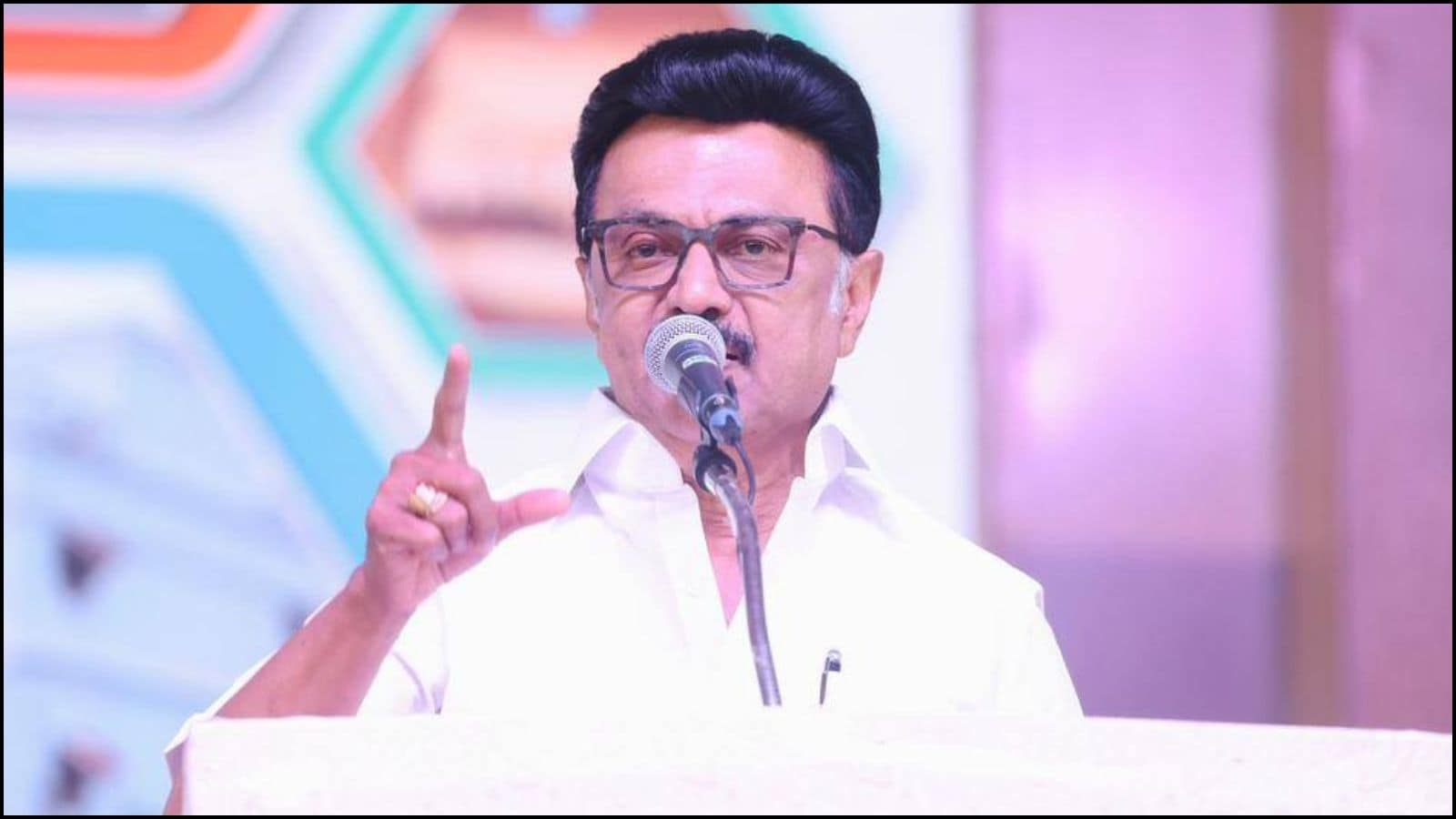 Republic Day 2026 | காவல் அதிகாரிகள், பணியாளர்களுக்கு விருது... முதல்வரிடம் இருந்து வந்த அசத்தல் அறிவிப்பு! | தமிழ்நாடு செய்திகள் (Tamil Nadu News) - News18 தமிழ்