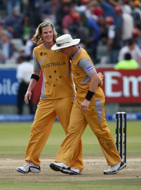  2008-ல் ஐசிசி ஒருநாள் தரவரிசையில் நம்பர் 1 பந்துவீச்சாளராக இருந்த நேதன் பிராக்கன், 2003 மற்றும் 2007 உலகக்கோப்பை வென்ற ஆஸ்திரேலிய அணியில் இடம் பெற்றிருந்தார். தனது துல்லியமான ஸ்விங் பந்துவீச்சு மற்றும் நீண்ட தலைமுடிக்காக ரசிகர்களிடையே மிகவும் பிரபலமானவர். ஆஸ்திரேலியாவுக்காக ஐந்து டெஸ்ட் போட்டிகளில் விளையாடியிருந்தாலும், வொயிட் பால் கிரிக்கெட்டில் தனது பந்துவீச்சுக்கு பெயர் பெற்றவர் பிராக்கன். அவர் ஒரு நாள் சர்வதேச போட்டிகளில் 174 விக்கெட்டுகளை வீழ்த்தி இருக்கிறார்.