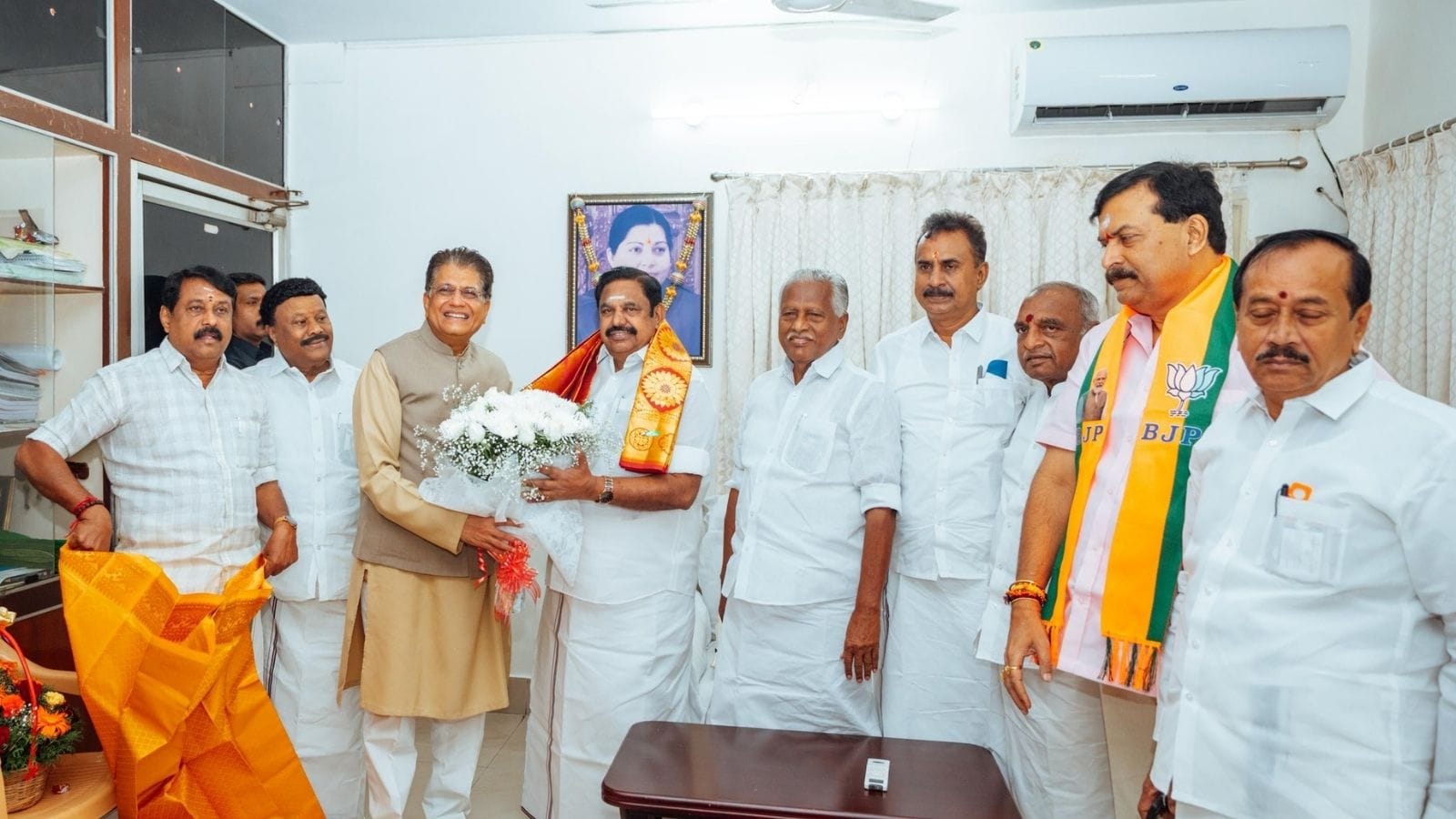 என்.டி.ஏ.வில் இணையும் புது கட்சிகள்? - பியூஷ் கோயலின் சென்னை வருகை திட்டம் என்ன?  | தமிழ்நாடு செய்திகள் (Tamil Nadu News) - News18 தமிழ்