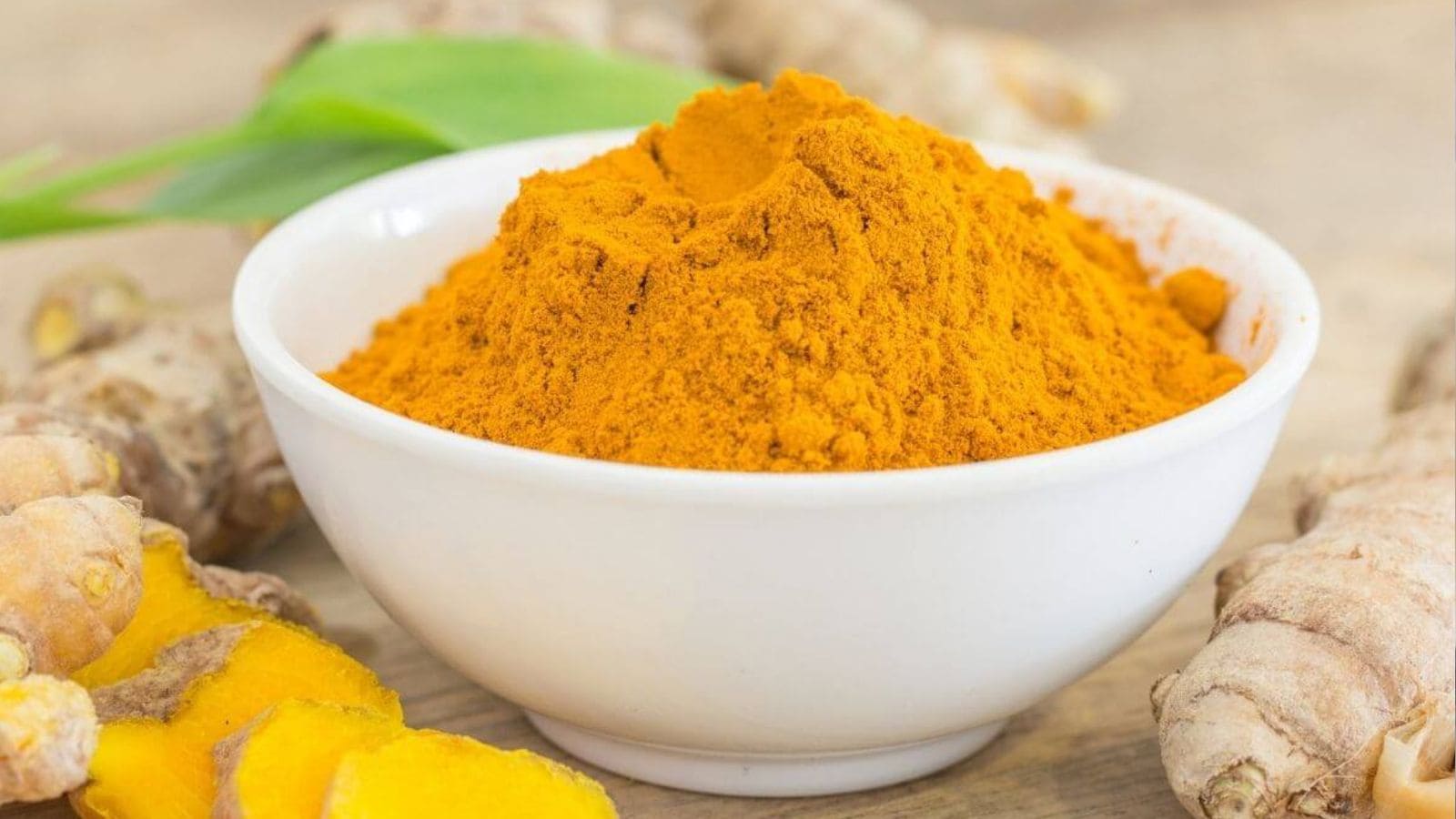 மஞ்சள் ஏன் ஆயுர்வேதத்தின் ராணி தெரியுமா..? பலருக்கும் தெரியாத இரகசியம்.! | லைப்ஸ்டைல் போட்டோகேலரி - News18 தமிழ்